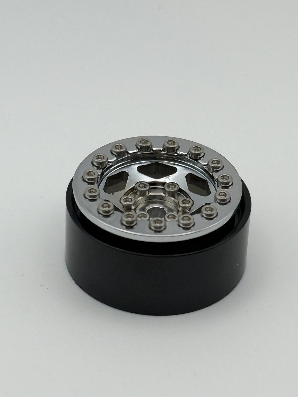 6 of Diamonds 1.0 Beadlock Wheels Chrome 0 Offset