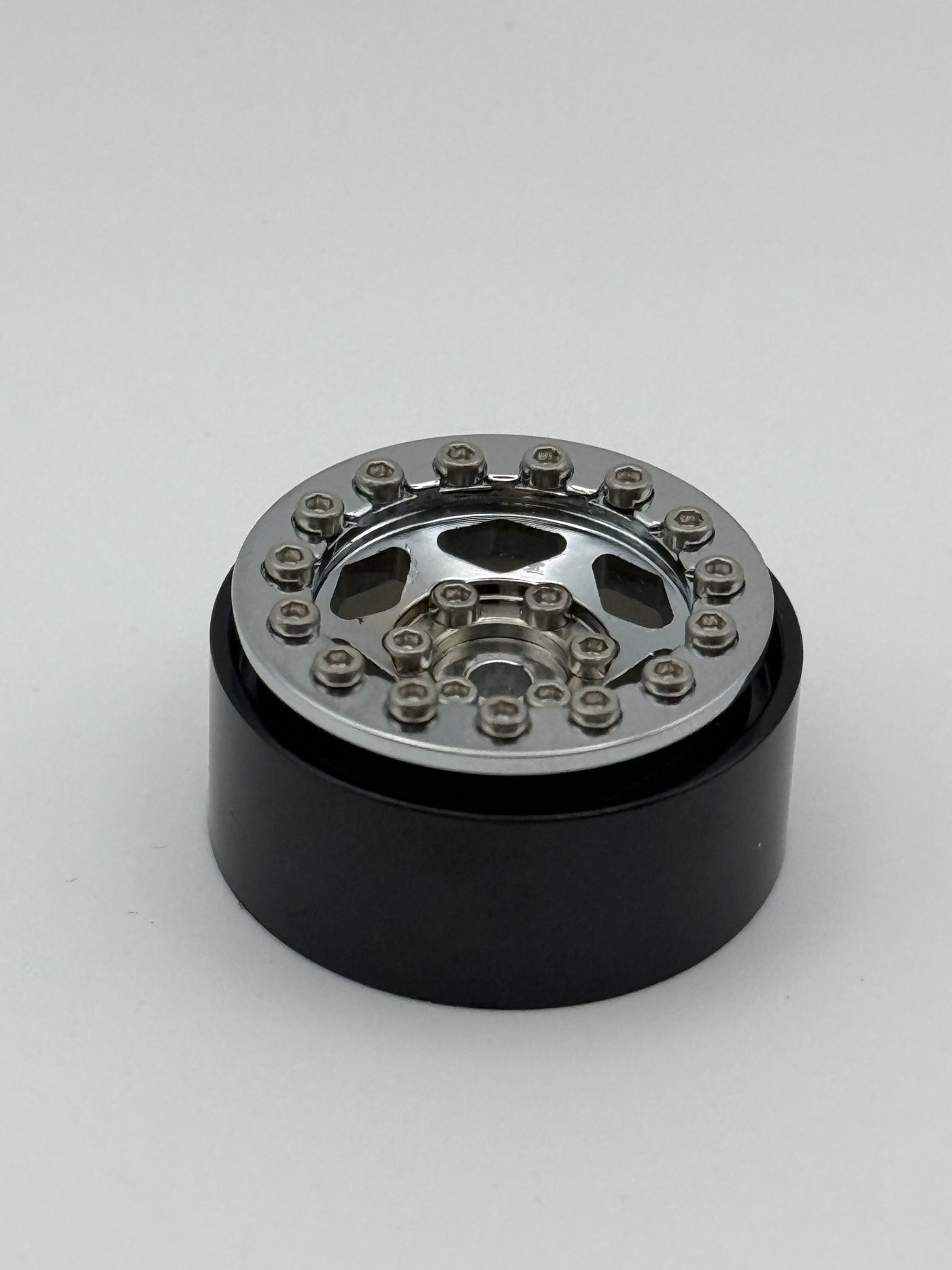 6 of Diamonds 1.0 Beadlock Wheels Chrome 0 Offset