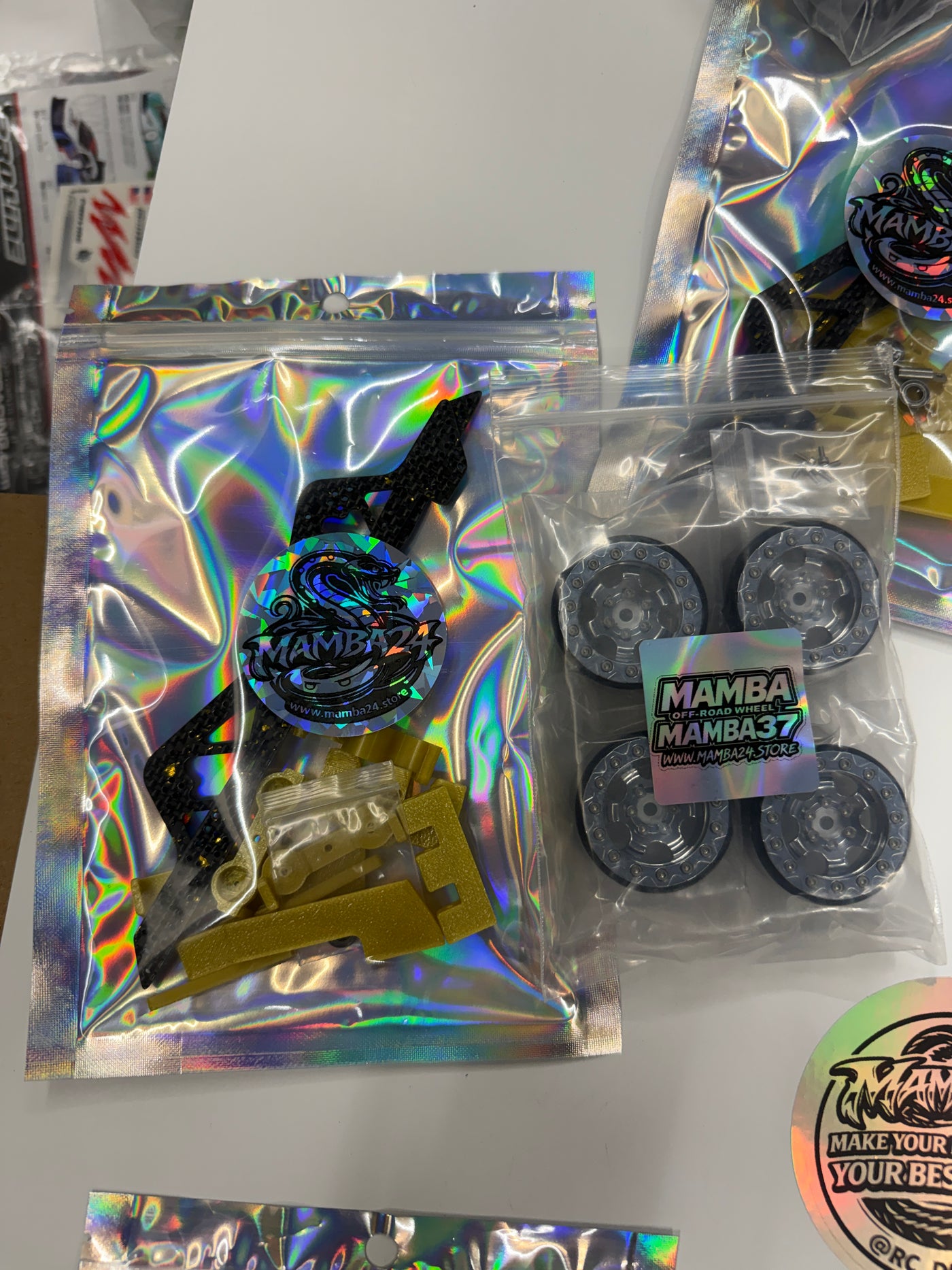 Mamba24 Chassis/1.3 Beadlock Combo Sale Gold Flake/Chrome
